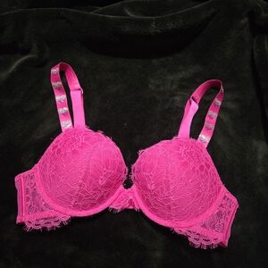 Victoria's Secret Fuchsia Lace Bra